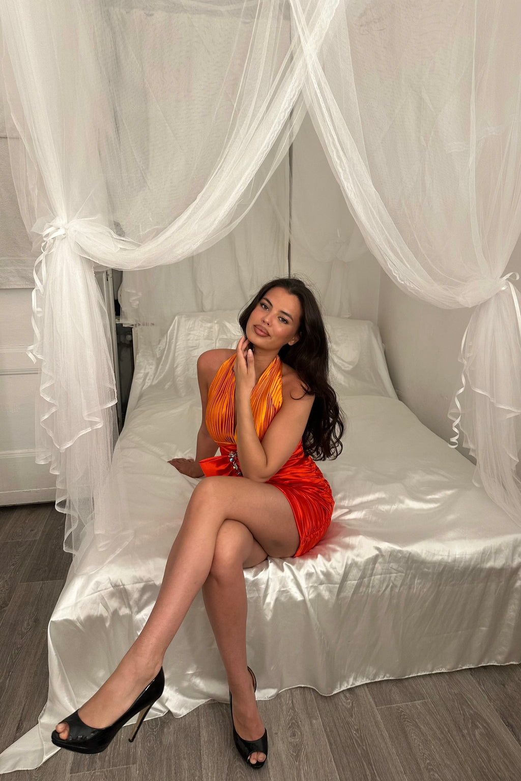 Elegant Party Dress with Bow