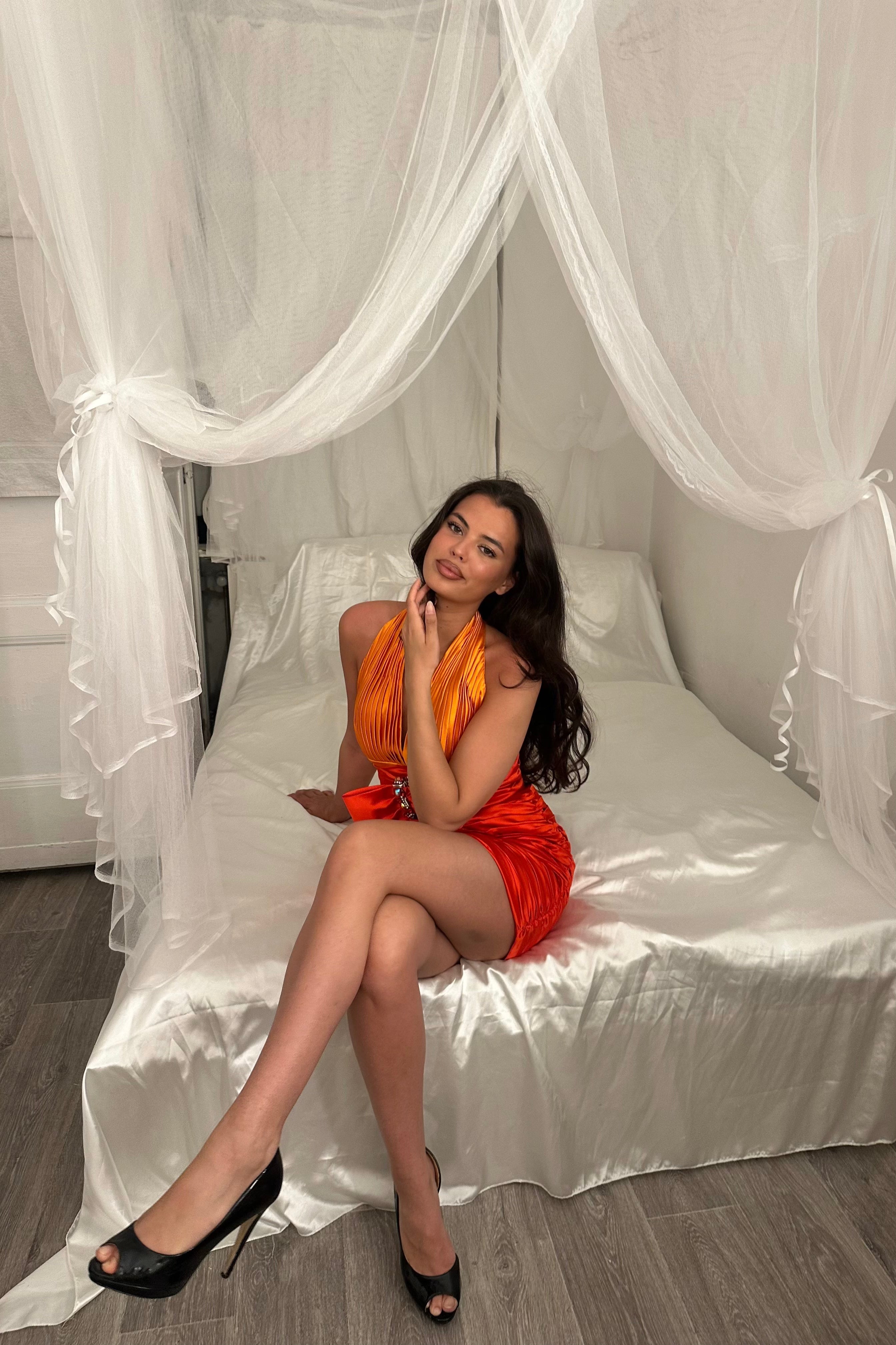 Elegant Party Dress with Bow